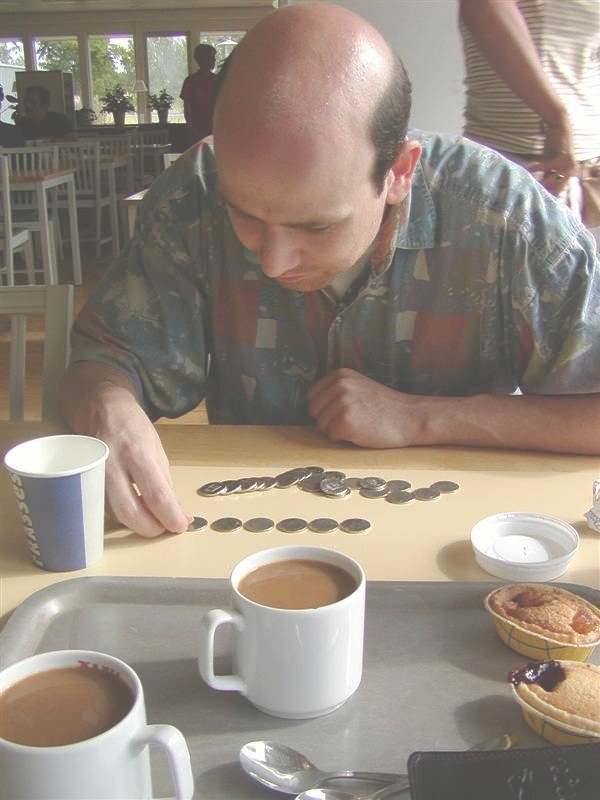 A roadside restaurant in Mantorp, Sweden. In order to get many notes to enter in SEK-tracker HBoZ received a handfull of coins because they had not enough bills. :-D